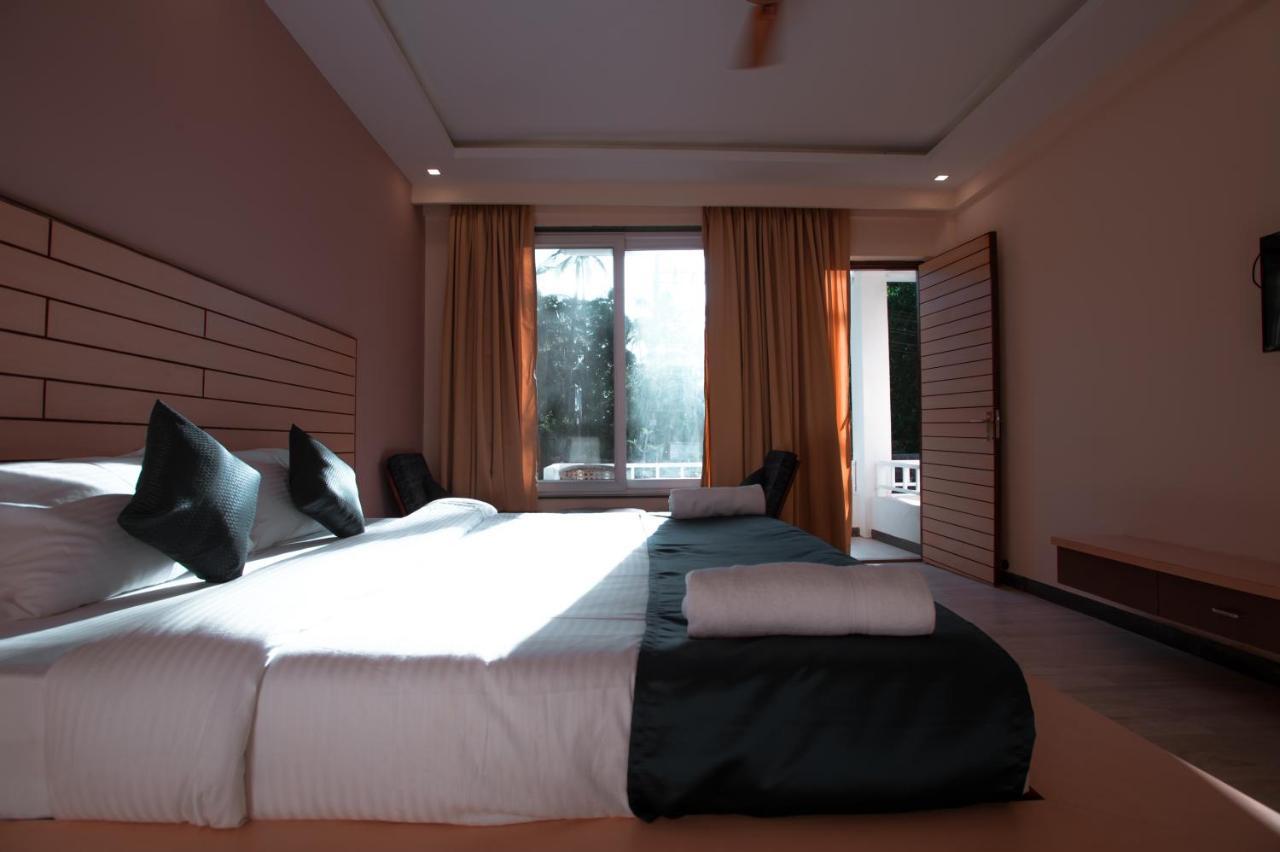 Golden Sands Resort, Morjim Exterior photo