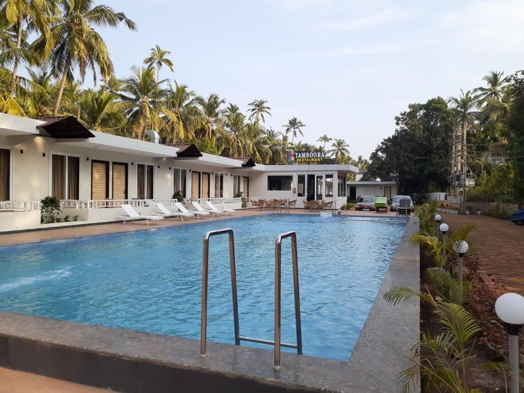 Golden Sands Resort, Morjim Exterior photo