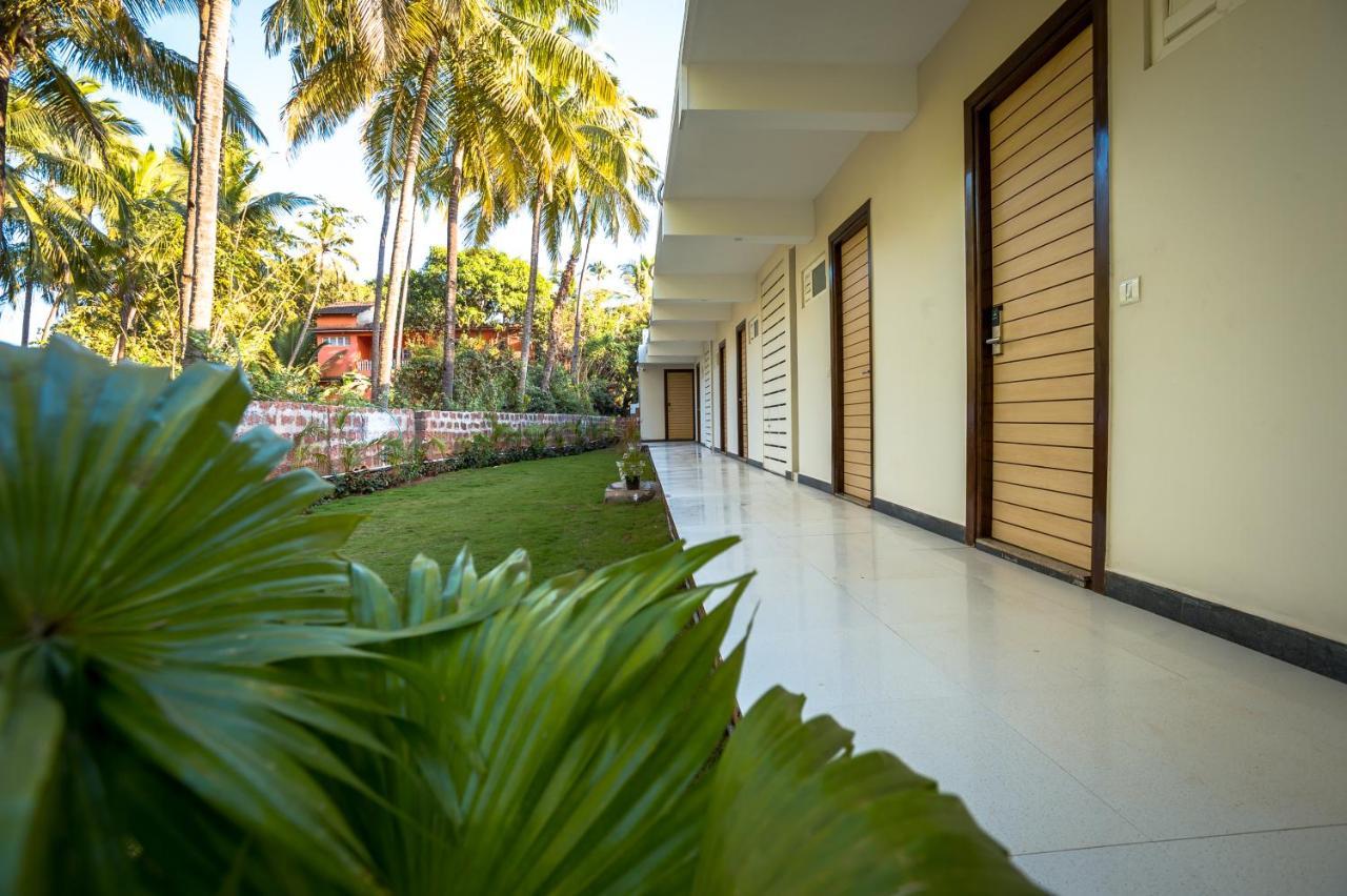 Golden Sands Resort, Morjim Exterior photo